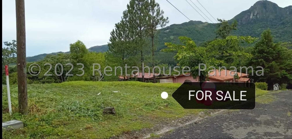 Exclusive Mountain Lot in Chame